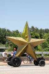 v2006_ArtCar_3_Parade 317 
